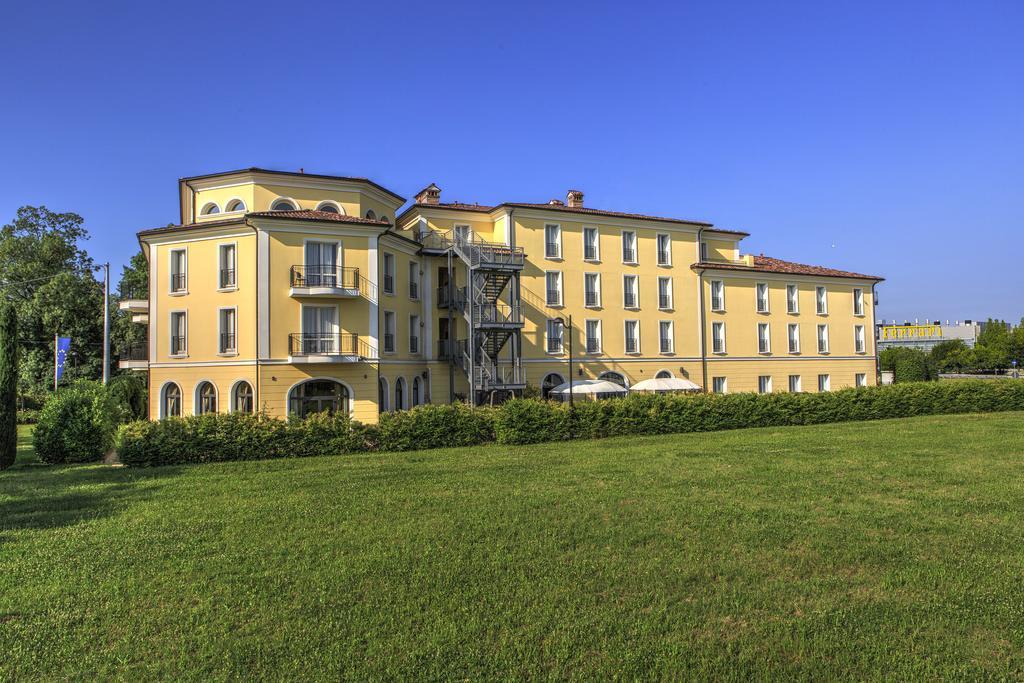 Hotel Palace